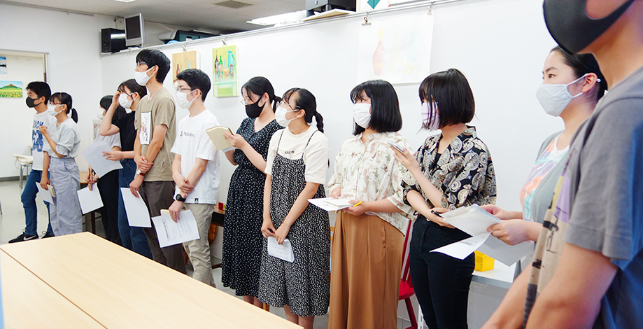 週２回の全体批評会