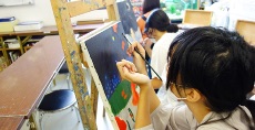 一般学生クラス<br>アトリエ展のために制作中です