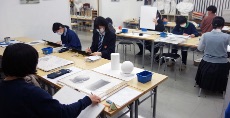 受験・一般学生水曜日クラス制作風景